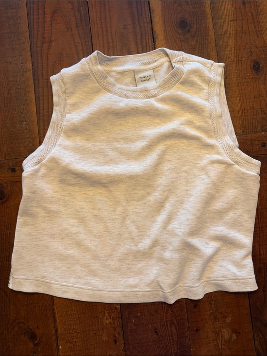Varley Tops - Varley Sleeveless Cropped Tank in Light Heather Gray